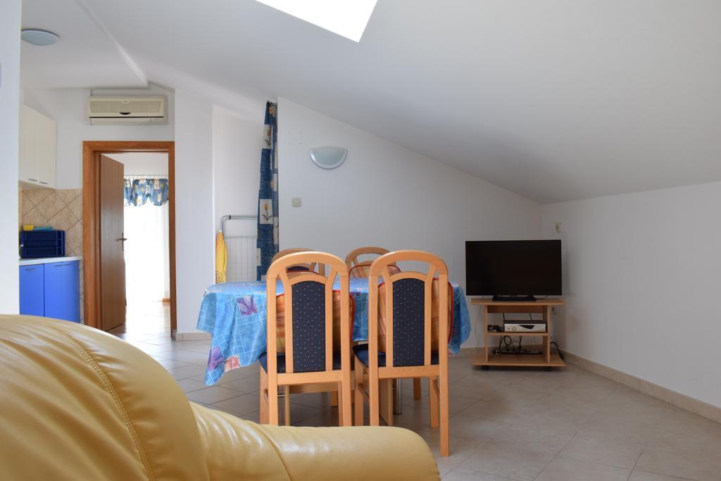 Apartments Green Oasis Malinska Extérieur photo