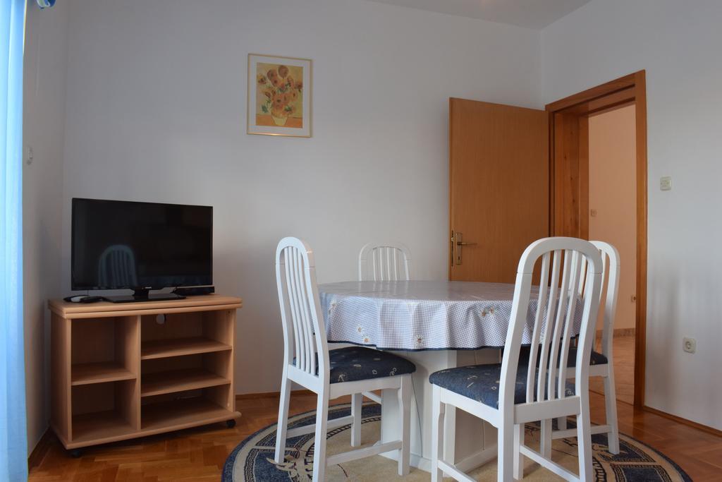 Apartments Green Oasis Malinska Extérieur photo