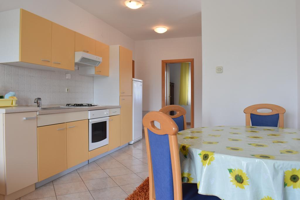 Apartments Green Oasis Malinska Extérieur photo