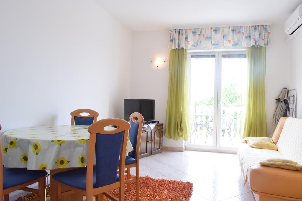 Apartments Green Oasis Malinska Extérieur photo